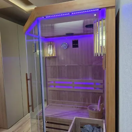 Lägenhet Nadgornikow Noho Premium Sauna *